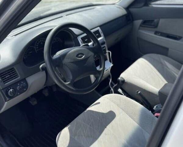 Сірий ВАЗ 2170 Priora, об'ємом двигуна 1.6 л та пробігом 138 тис. км за 3600 $, фото 9 на Automoto.ua