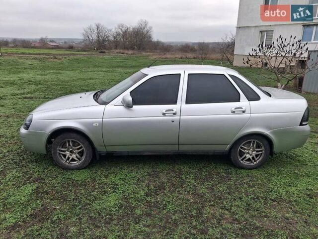 Серый ВАЗ 2170 Priora, объемом двигателя 1.6 л и пробегом 290 тыс. км за 2400 $, фото 4 на Automoto.ua