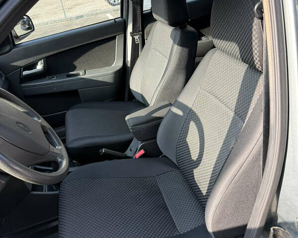 ВАЗ 2170 Priora 2011 в Харькове на Automoto.ua Серый ВАЗ 2170 Priora, объемом двигателя 1.6 л и пробегом 50 тыс. км за 4200 $, фото 13 на Automoto.ua
