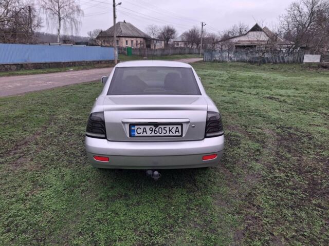 Серый ВАЗ 2170 Priora, объемом двигателя 1.6 л и пробегом 200 тыс. км за 2350 $, фото 7 на Automoto.ua