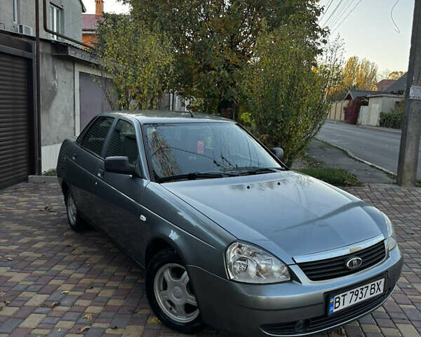 Сірий ВАЗ 2170 Priora, об'ємом двигуна 1.6 л та пробігом 208 тис. км за 3000 $, фото 1 на Automoto.ua