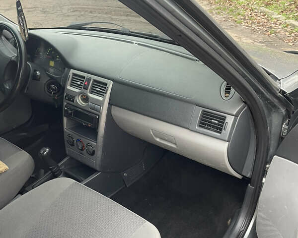 Серый ВАЗ 2170 Priora, объемом двигателя 1.6 л и пробегом 220 тыс. км за 2900 $, фото 10 на Automoto.ua