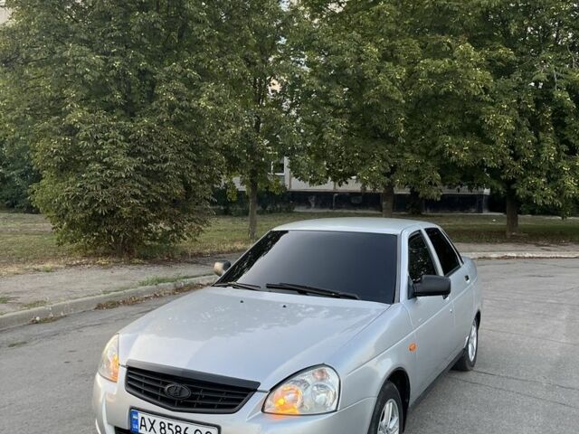 Серый ВАЗ 2170 Priora, объемом двигателя 1.6 л и пробегом 138 тыс. км за 3600 $, фото 3 на Automoto.ua