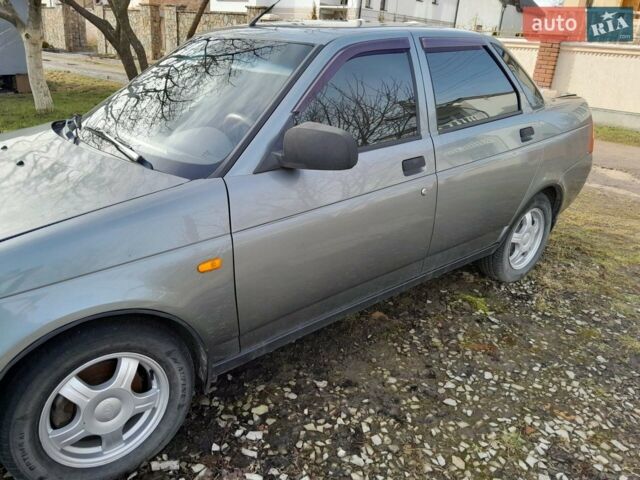 Сірий ВАЗ 2170 Priora, об'ємом двигуна 1.6 л та пробігом 127 тис. км за 2100 $, фото 4 на Automoto.ua