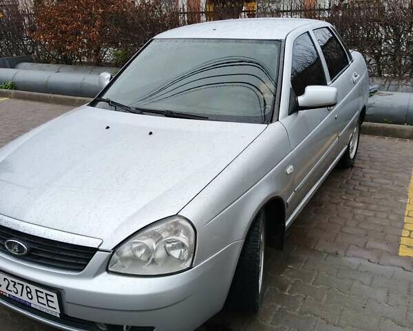 Серый ВАЗ 2170 Priora, объемом двигателя 1.6 л и пробегом 212 тыс. км за 3300 $, фото 5 на Automoto.ua