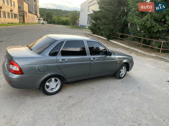 Серый ВАЗ 2170 Priora, объемом двигателя 1.6 л и пробегом 81 тыс. км за 4500 $, фото 2 на Automoto.ua