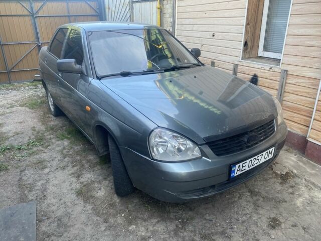 Серый ВАЗ 2170 Priora, объемом двигателя 1.6 л и пробегом 250 тыс. км за 2000 $, фото 1 на Automoto.ua
