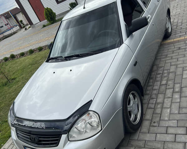 Серый ВАЗ 2170 Priora, объемом двигателя 1.6 л и пробегом 203 тыс. км за 2800 $, фото 3 на Automoto.ua