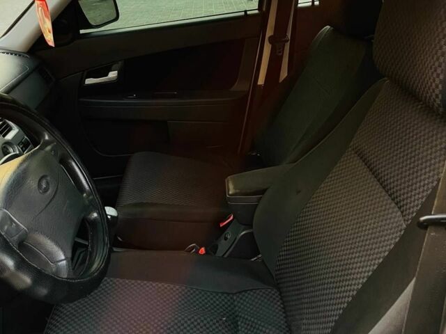 Серый ВАЗ 2170 Priora, объемом двигателя 1.6 л и пробегом 250 тыс. км за 3750 $, фото 12 на Automoto.ua