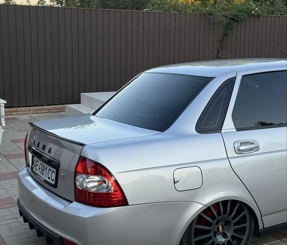 Серый ВАЗ 2170 Priora, объемом двигателя 1.6 л и пробегом 179 тыс. км за 4200 $, фото 1 на Automoto.ua