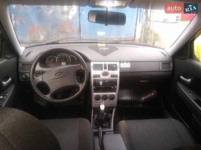 Сірий ВАЗ 2170 Priora, об'ємом двигуна 1.6 л та пробігом 204 тис. км за 3200 $, фото 4 на Automoto.ua
