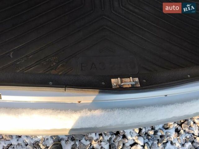 Серый ВАЗ 2170 Priora, объемом двигателя 1.6 л и пробегом 119 тыс. км за 3430 $, фото 43 на Automoto.ua