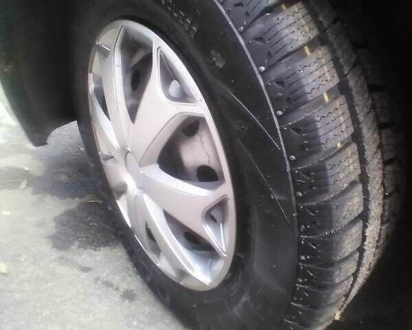 Сірий ВАЗ 2170 Priora, об'ємом двигуна 1.6 л та пробігом 204 тис. км за 3200 $, фото 5 на Automoto.ua