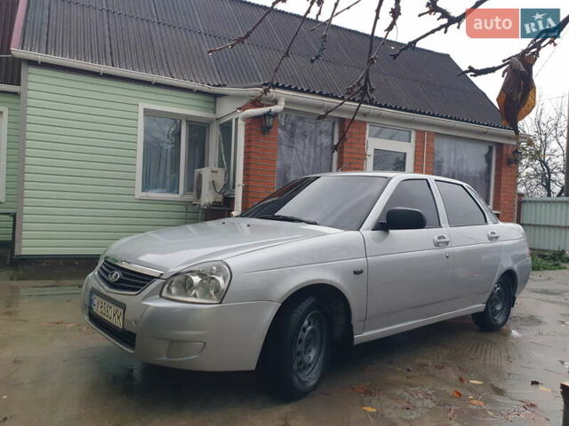 Серый ВАЗ 2170 Priora, объемом двигателя 1.6 л и пробегом 210 тыс. км за 3500 $, фото 3 на Automoto.ua