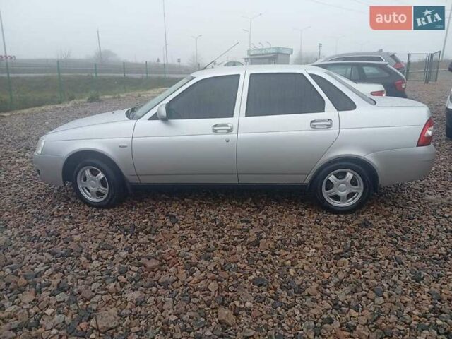 Серый ВАЗ 2170 Priora, объемом двигателя 1.6 л и пробегом 119 тыс. км за 3430 $, фото 5 на Automoto.ua