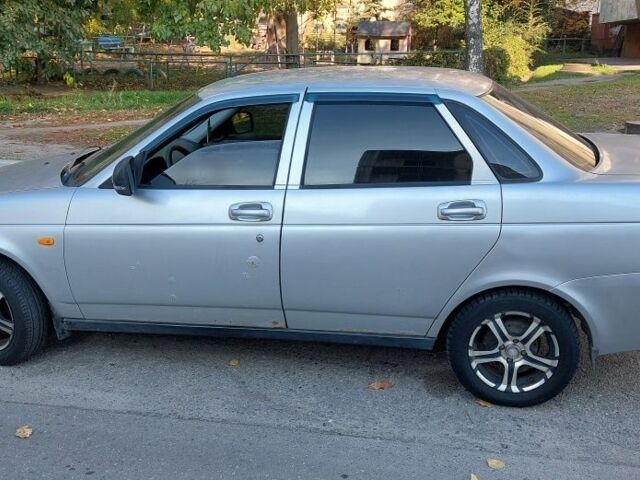 Серый ВАЗ 2170 Priora, объемом двигателя 1.6 л и пробегом 135 тыс. км за 3750 $, фото 4 на Automoto.ua