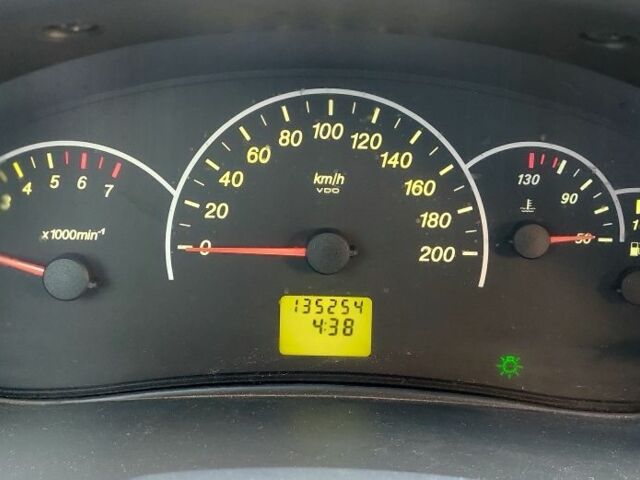 Серый ВАЗ 2170 Priora, объемом двигателя 1.6 л и пробегом 135 тыс. км за 3750 $, фото 5 на Automoto.ua