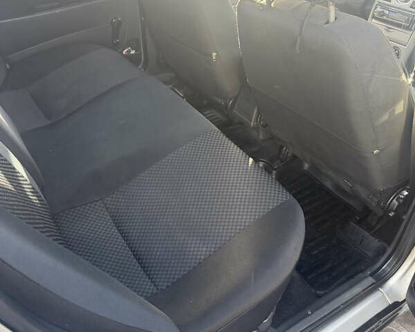 Серый ВАЗ 2170 Priora, объемом двигателя 1.6 л и пробегом 195 тыс. км за 3000 $, фото 10 на Automoto.ua