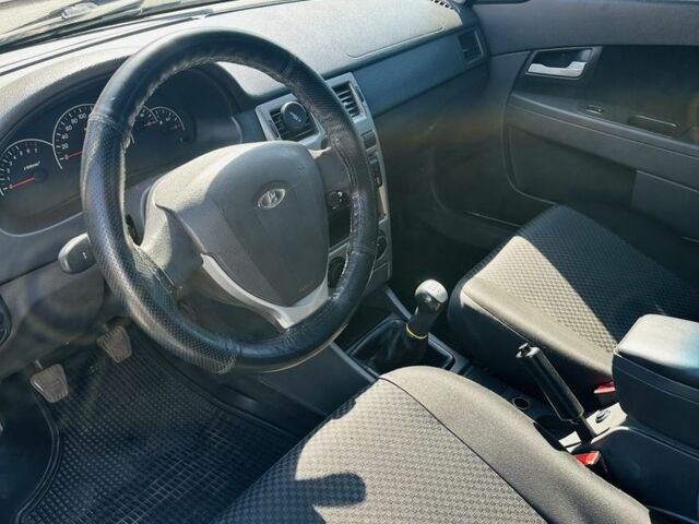 Сірий ВАЗ 2170 Priora, об'ємом двигуна 1.6 л та пробігом 250 тис. км за 2800 $, фото 4 на Automoto.ua