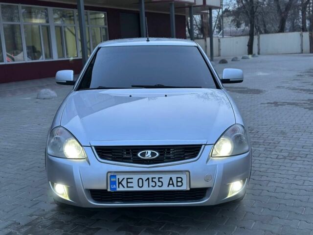 Серый ВАЗ 2170 Priora, объемом двигателя 1.6 л и пробегом 250 тыс. км за 3750 $, фото 2 на Automoto.ua