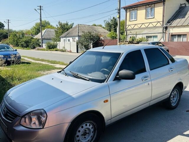 Сірий ВАЗ 2170 Priora, об'ємом двигуна 1.6 л та пробігом 250 тис. км за 2800 $, фото 7 на Automoto.ua