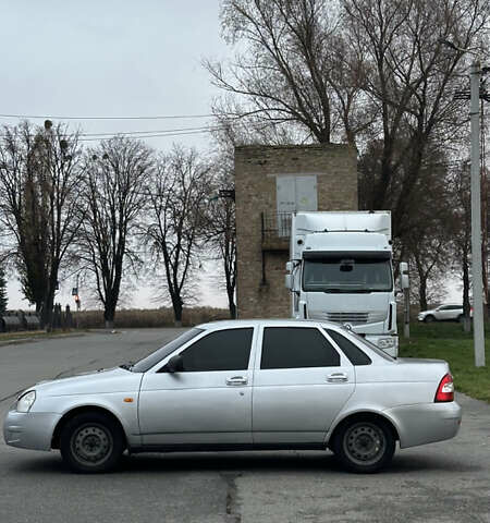 Серый ВАЗ 2170 Priora, объемом двигателя 1.6 л и пробегом 219 тыс. км за 2700 $, фото 7 на Automoto.ua