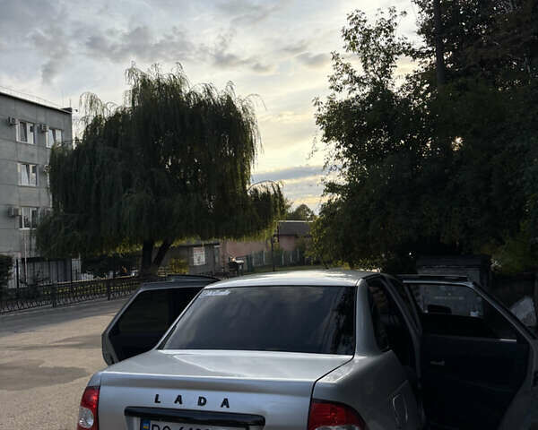 Сірий ВАЗ 2170 Priora, об'ємом двигуна 1.6 л та пробігом 134 тис. км за 2900 $, фото 1 на Automoto.ua