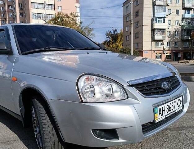 Серый ВАЗ 2170 Priora, объемом двигателя 1.6 л и пробегом 122 тыс. км за 3900 $, фото 5 на Automoto.ua