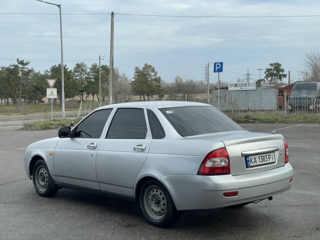 Серый ВАЗ 2170 Priora, объемом двигателя 1.6 л и пробегом 220 тыс. км за 3100 $, фото 3 на Automoto.ua