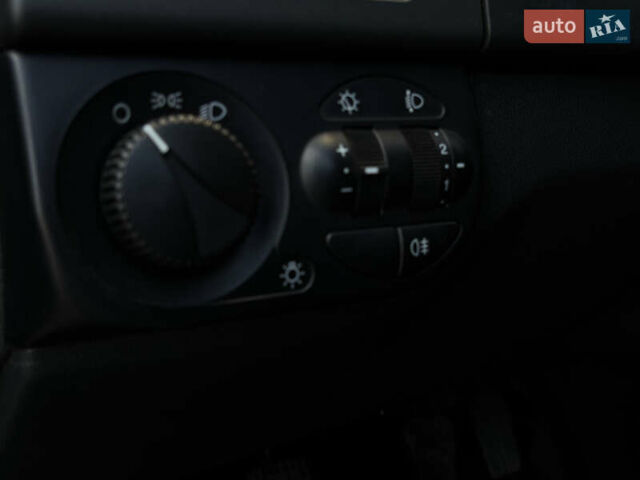 Сірий ВАЗ 2170 Priora, об'ємом двигуна 1.6 л та пробігом 95 тис. км за 4799 $, фото 11 на Automoto.ua