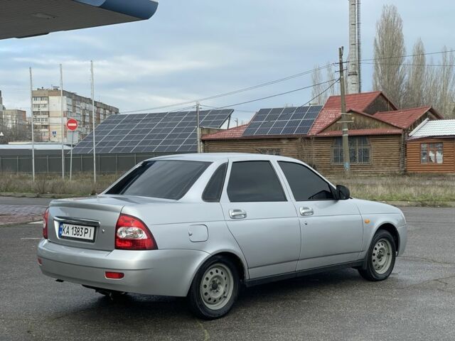 Серый ВАЗ 2170 Priora, объемом двигателя 1.6 л и пробегом 220 тыс. км за 3100 $, фото 4 на Automoto.ua