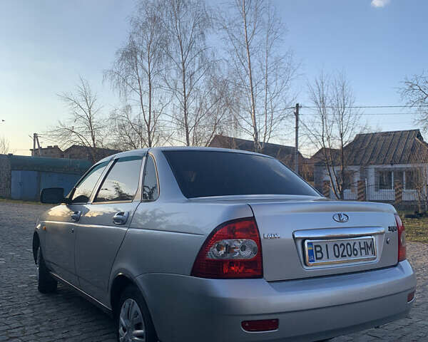 Серый ВАЗ 2170 Priora, объемом двигателя 1.6 л и пробегом 167 тыс. км за 3650 $, фото 4 на Automoto.ua