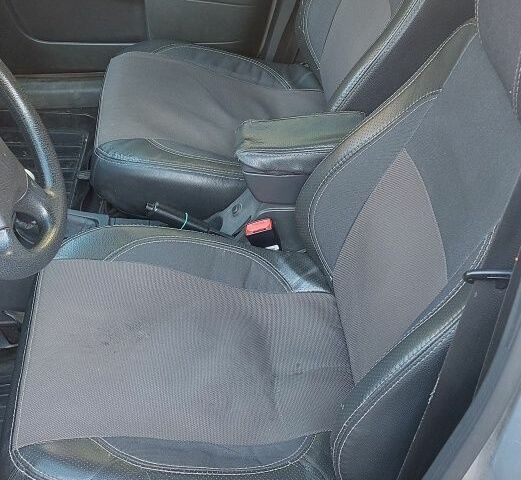 Серый ВАЗ 2170 Priora, объемом двигателя 1.6 л и пробегом 135 тыс. км за 3750 $, фото 7 на Automoto.ua