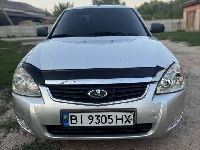 Сірий ВАЗ 2170 Priora, об'ємом двигуна 1.6 л та пробігом 370 тис. км за 2750 $, фото 1 на Automoto.ua