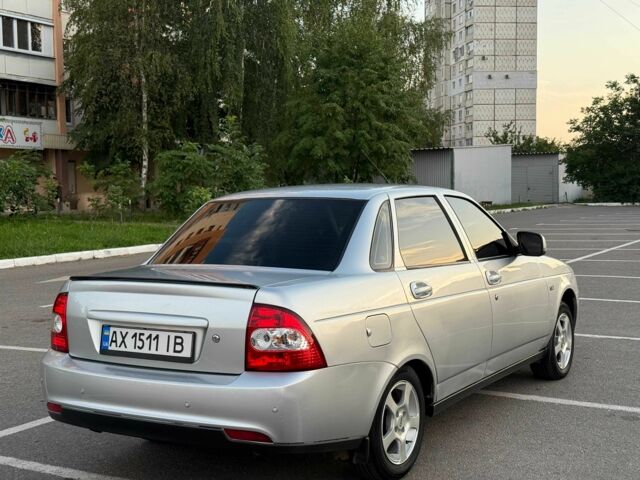 Серый ВАЗ 2170 Priora, объемом двигателя 1.6 л и пробегом 212 тыс. км за 4300 $, фото 3 на Automoto.ua