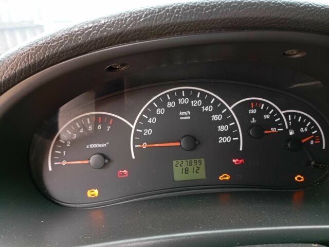 Серый ВАЗ 2170 Priora, объемом двигателя 1.6 л и пробегом 2 тыс. км за 4000 $, фото 1 на Automoto.ua