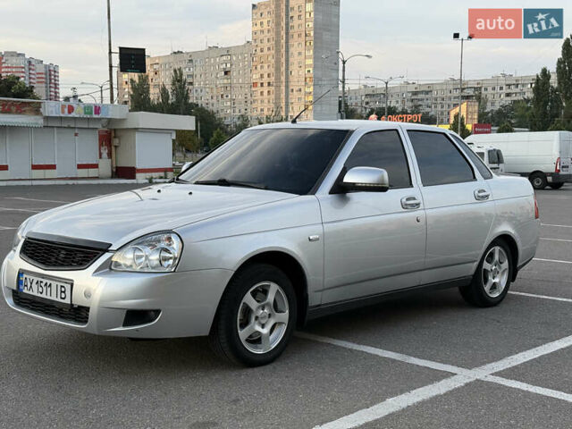 Серый ВАЗ 2170 Priora, объемом двигателя 1.6 л и пробегом 212 тыс. км за 4300 $, фото 1 на Automoto.ua