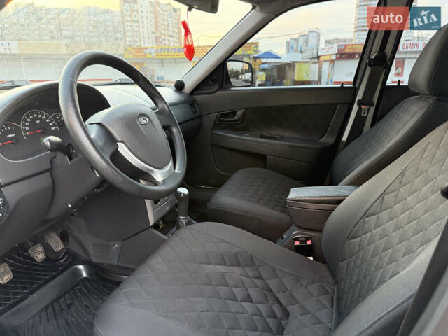 Серый ВАЗ 2170 Priora, объемом двигателя 1.6 л и пробегом 212 тыс. км за 4300 $, фото 7 на Automoto.ua