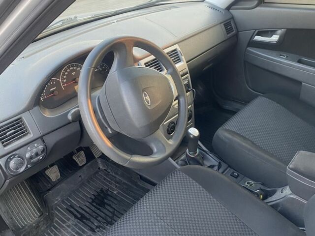 Сірий ВАЗ 2170 Priora, об'ємом двигуна 1.6 л та пробігом 155 тис. км за 3700 $, фото 1 на Automoto.ua