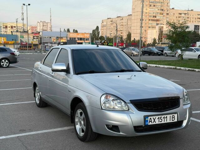 Серый ВАЗ 2170 Priora, объемом двигателя 1.6 л и пробегом 212 тыс. км за 4300 $, фото 1 на Automoto.ua