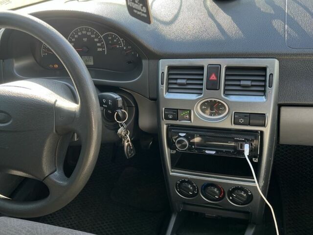 Синий ВАЗ 2170 Priora, объемом двигателя 1.6 л и пробегом 260 тыс. км за 1900 $, фото 17 на Automoto.ua