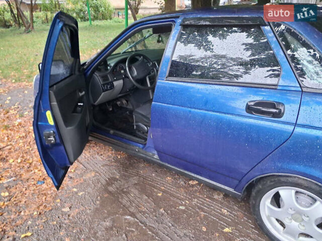 Синий ВАЗ 2170 Priora, объемом двигателя 1.6 л и пробегом 177 тыс. км за 1700 $, фото 2 на Automoto.ua