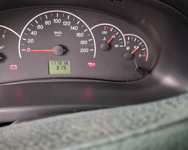 Синий ВАЗ 2170 Priora, объемом двигателя 1.6 л и пробегом 177 тыс. км за 1700 $, фото 8 на Automoto.ua