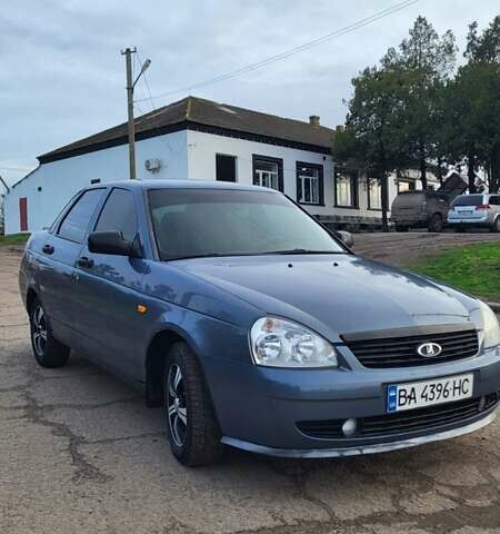 Синий ВАЗ 2170 Priora, объемом двигателя 1.6 л и пробегом 255 тыс. км за 2650 $, фото 1 на Automoto.ua