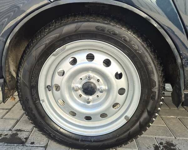 ВАЗ 2170 Priora 2008 в Каменце-Подольском на Automoto.ua Синий ВАЗ 2170 Priora, объемом двигателя 1.6 л и пробегом 242 тыс. км за 2150 $, фото 12 на Automoto.ua