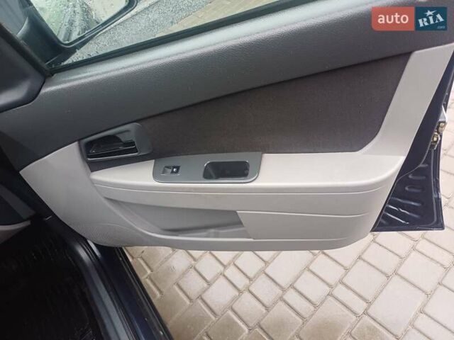 Синій ВАЗ 2170 Priora, об'ємом двигуна 1.6 л та пробігом 140 тис. км за 2550 $, фото 8 на Automoto.ua