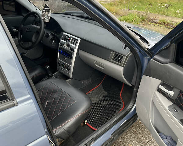 Синий ВАЗ 2170 Priora, объемом двигателя 1.6 л и пробегом 272 тыс. км за 2800 $, фото 11 на Automoto.ua