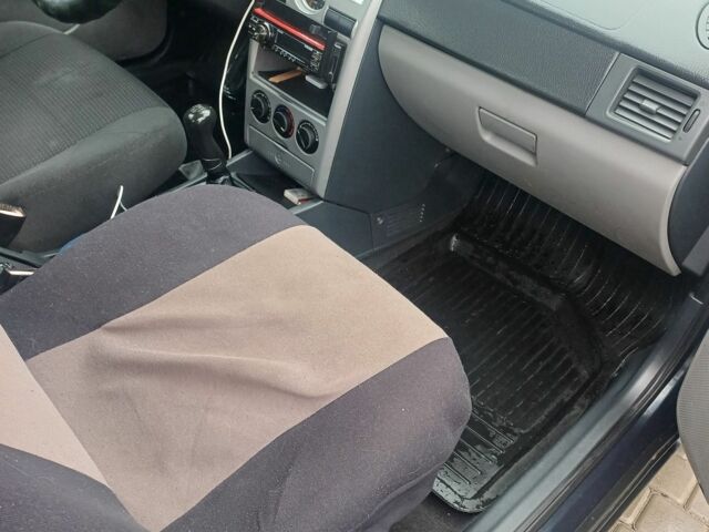 Синий ВАЗ 2170 Priora, объемом двигателя 1.6 л и пробегом 140 тыс. км за 2550 $, фото 7 на Automoto.ua