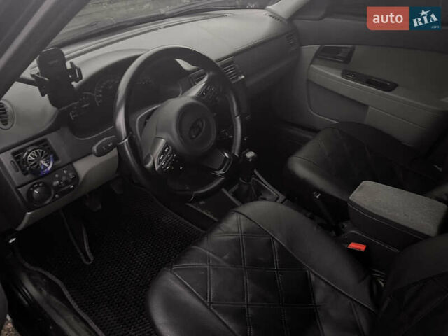 Синий ВАЗ 2170 Priora, объемом двигателя 1.6 л и пробегом 177 тыс. км за 3500 $, фото 4 на Automoto.ua