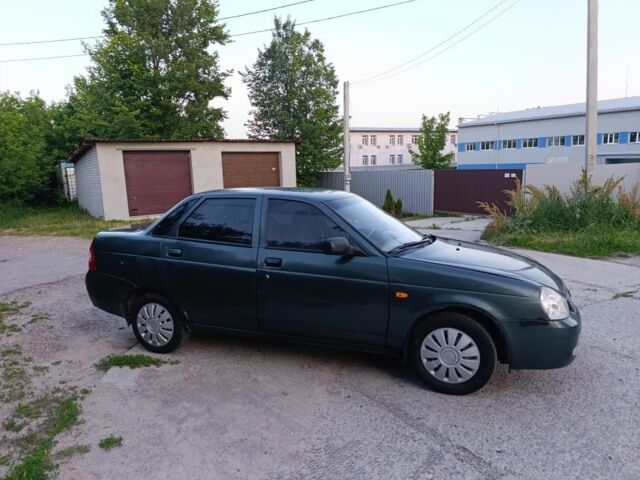 Зеленый ВАЗ 2170 Priora, объемом двигателя 1.6 л и пробегом 275 тыс. км за 1250 $, фото 3 на Automoto.ua